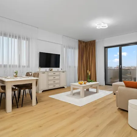 With Huge Balcony And View - Tineretului Park * Bucarest