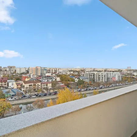 With Huge Balcony And View - Tineretului Park Apartament