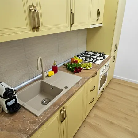 With Huge Balcony And View - Tineretului Park Apartment