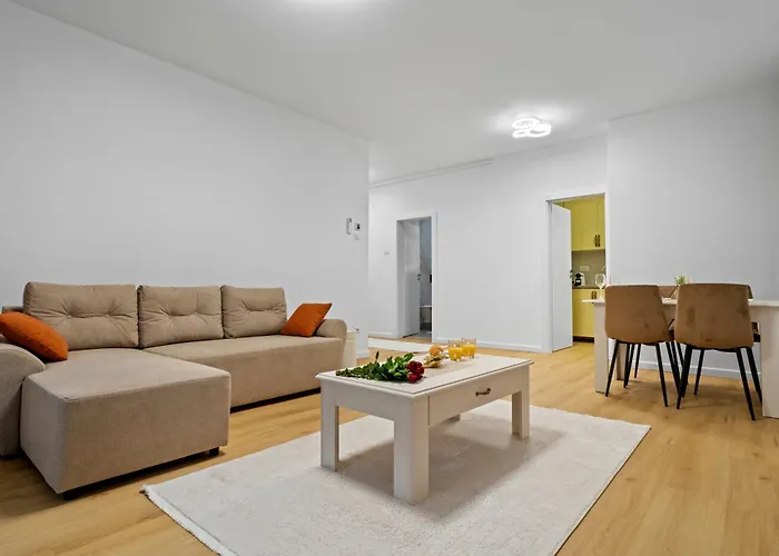 With Huge Balcony And View - Tineretului Park *