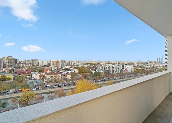 With Huge Balcony And View - Tineretului Park Apartment