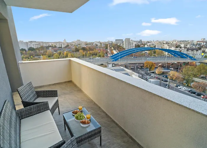 With Huge Balcony And View - Tineretului Park Апартаменти *